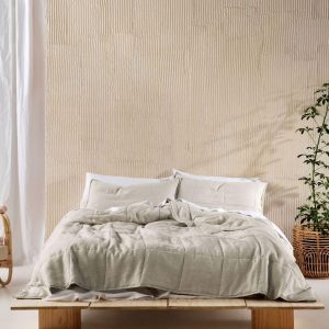 linen bed coverlet